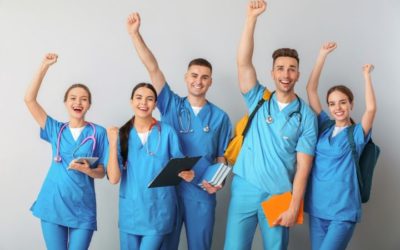 Should I Apply To A Medical Assistant School? Find Out Why It May Be The Career For You